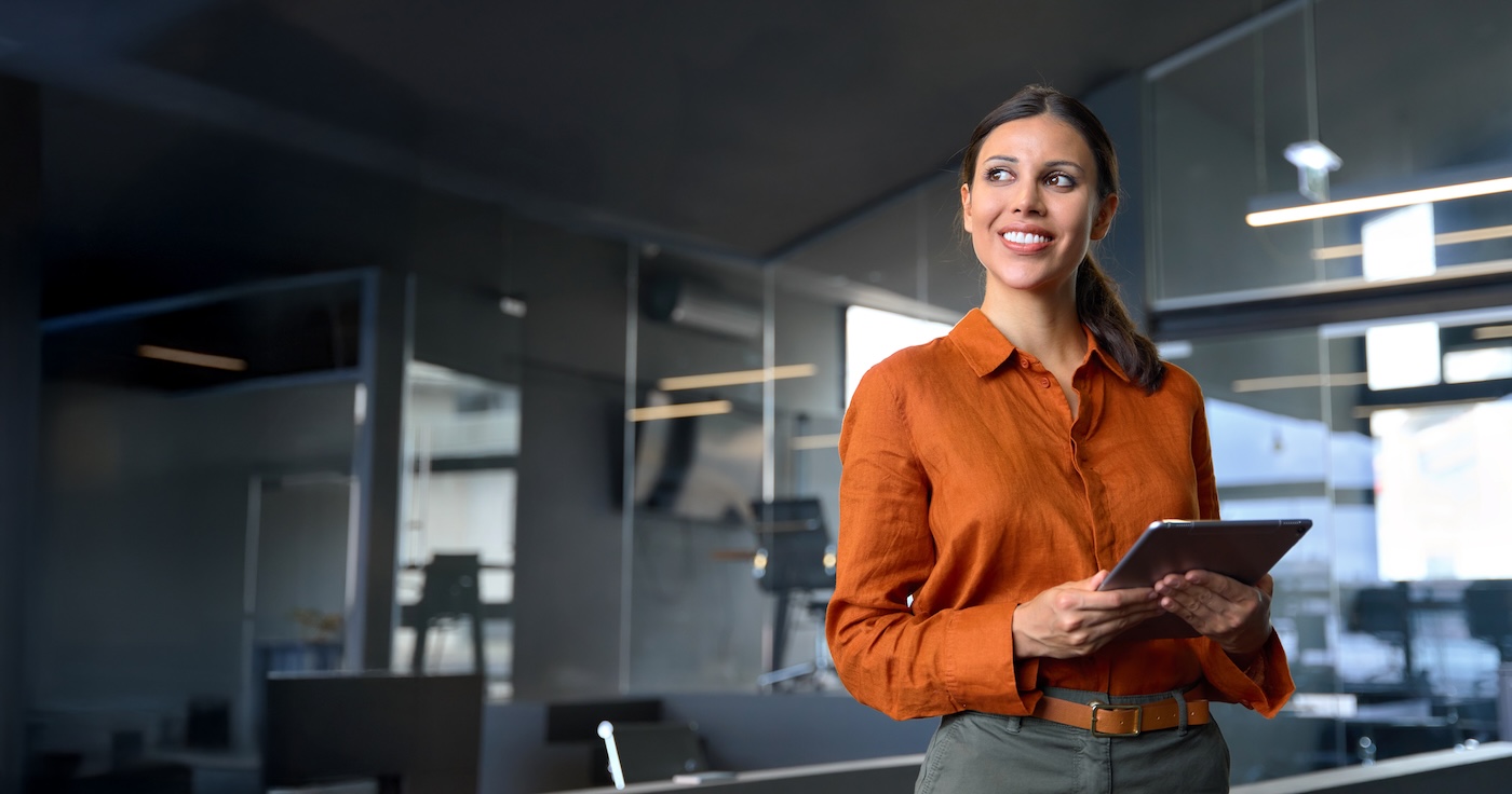 European businesswoman CEO using fintech tab application standing at workplace in office. Latin Hispanic mature professional business woman holding digital tablet for trading, looking at copy space SSUCv3H4sIAAAAAAAAA3VSy3LrIAz9F62dGfMGf0V3d9G5C2xoQmsb1+BmOhn/e4XTpk6nZSUhzkMSFwgOGmBCacFkfeDCmwMhT/Wh7Sg9cGaYEMx4++SgAmezh4YwXhOjlawJF7LGU0FrU+iguUDo+yXl2eYQR2iwMvvR+XkLvQs5zsH2mK0VpGzzknwqsHRacvZzyrF7gYaqCqyLrb/l+LxD8SPCr4BPwcdLuccO0F1a2hKs1dfdg49T72+Vf3Hw4668g/xHvaMfu3ekXtdiuvd2s/YIQ/v6msbns0kIKEkOnUIixLyc0fNQ/CAm5lPps4TTHLowHq9Jh/OIwzUeYy6km3RpLbitmX2vQATV1DBTk/Lqbi5AJTNcKikZ3AZ4Clidi3NYpj5a591PTqK4Ebrmkv5k/KwIQtdtGkPA4l94w/jveEIF26b2Fvx552fPgZtyy9e/EJpRyQWuOYfBX2mwNSprLUghSktfVmSnaY5vaKhs6F75jo8qRTin5Sd+E2pUMUpr8zvhuq4fh9XVAP4CAAA=
