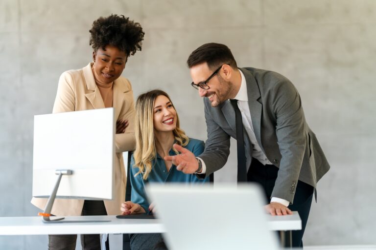 Group of happy diverse multiethnic business people in formal wear gathered around computer in office SSUCv3H4sIAAAAAAAACjRRy3LbMAz8FQ/PpkuRMiX52MQ9NNM2k7SXRj2AD9lsZFJDUulkPP73gop9IrAEFovFmShITpPdmbhxnFOOkF3wZMfWJFpvbFzCtygkWyJwy2ONyyE6GJdMQdZHDydLdn4ex8uapAx5TjYhMWYasj1g+ZLfJr6cC0525POcnLcpffriPHhtCbbPCj8ebZhGSy7rW+UVuP1/c0nbcQRvw5zI5Q+qO1iv38tQnBrtaGHR8EI4dKLRcqB1BZLWagDamqqjsrKai7aqtl2DvFZ1RppB0MrIhtbWGKoAG2RjORdMsoF3WKb00A0WBgrK1LTuGktb2WgqZKM4KNkpxQnKef2XbTxdTYDZuFD2fwsaRgRFAd0EEW4lU3Ta+cNHEvKxuI+7h9nniFuRqi0ixxAmUOjDbkAeuyZHSAlrzBUohuMlw+mDx4dcPCDYafAOhUaIut52qFvWfMtExYqly8WODhvLrNKJoX515irOIT9plN12ViraQMVoPbSMtpUaKAPRdbptm3oxaJ7GACaXdbFzCPG03C9CQkOWFdCCCfIRwf2u759//rh76PtfX1dP++/3z7/3T33PGRcbxjdVtVk9gg9oE/T9A8TsNKx4398/37FW8Hqlw/S++TsdyOU/AAAA//8DAARk9KPPAgAA